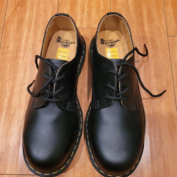 Dr Martens 1925 Black Leather, size 8 - Picture 2 of 4